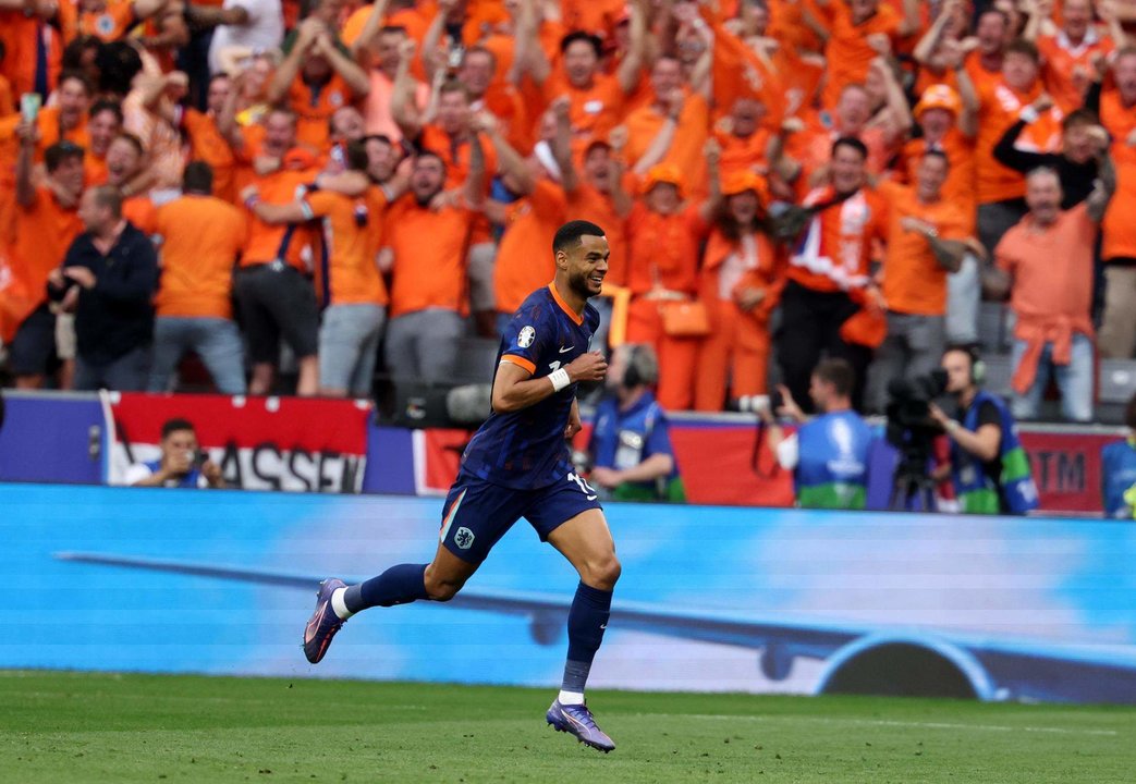 El neerlandés Cody Gakpo celebra el 1-0 durante el partido de la Eurocopa 2024 que han jugado Rumanía y Países Bajos en Múnich, Alemania. EFE/EPA/FRIEDEMANN VOGEL